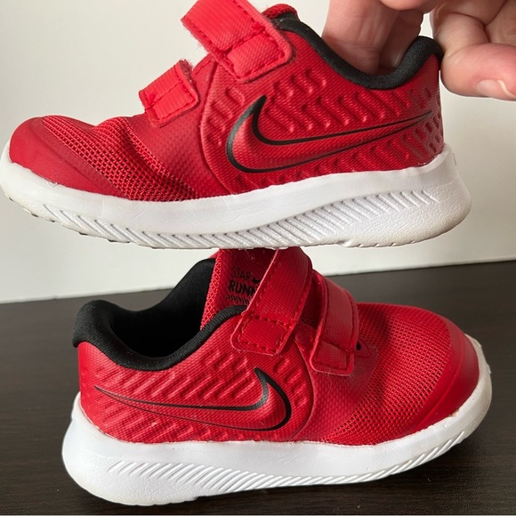 Nike Red and Black Sneakers with Velcro Closure - Picture 2 of 5